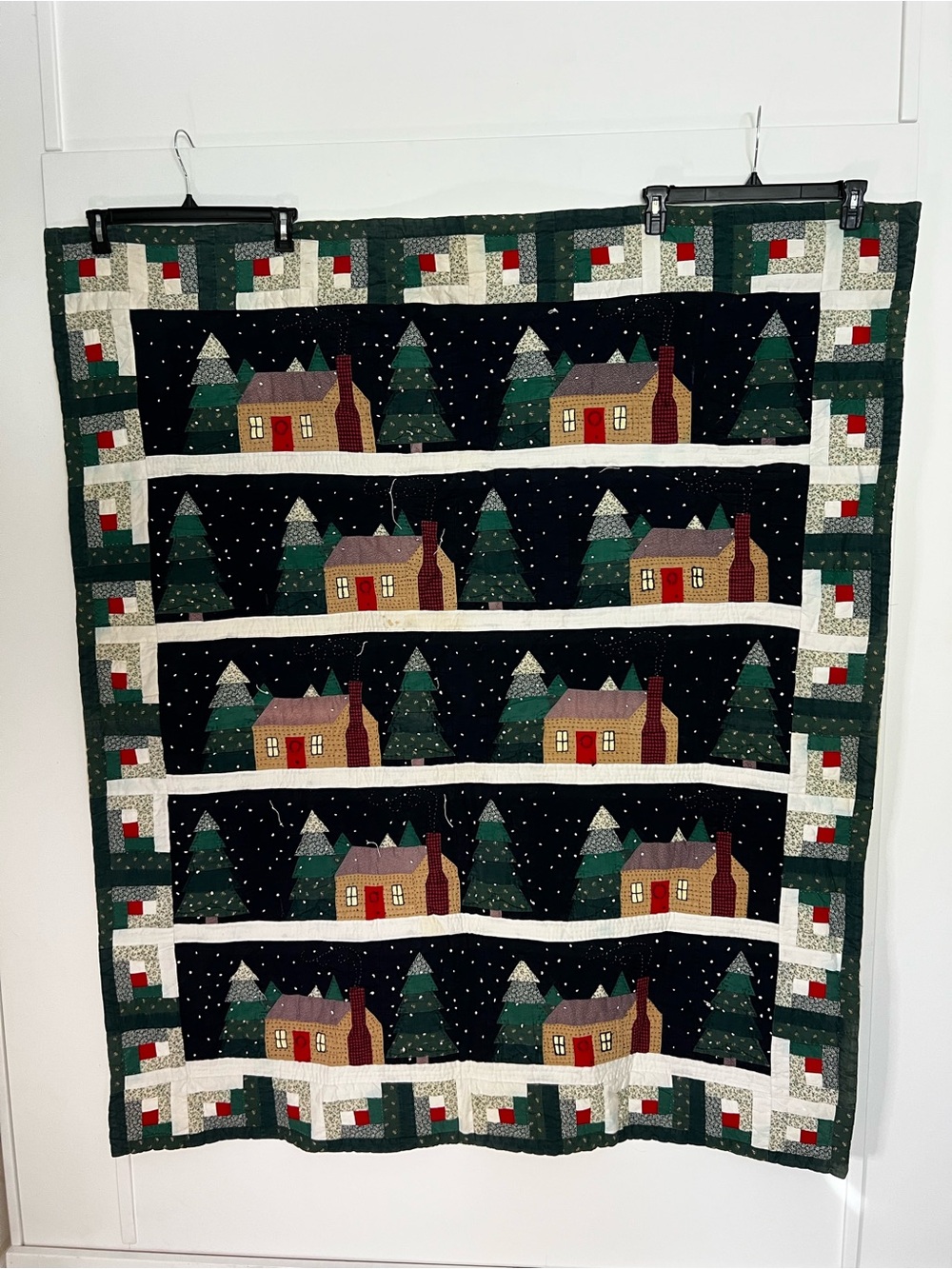 Hand Sewn Country Cabin Holiday Throw Quilt in Green, Red, Cream